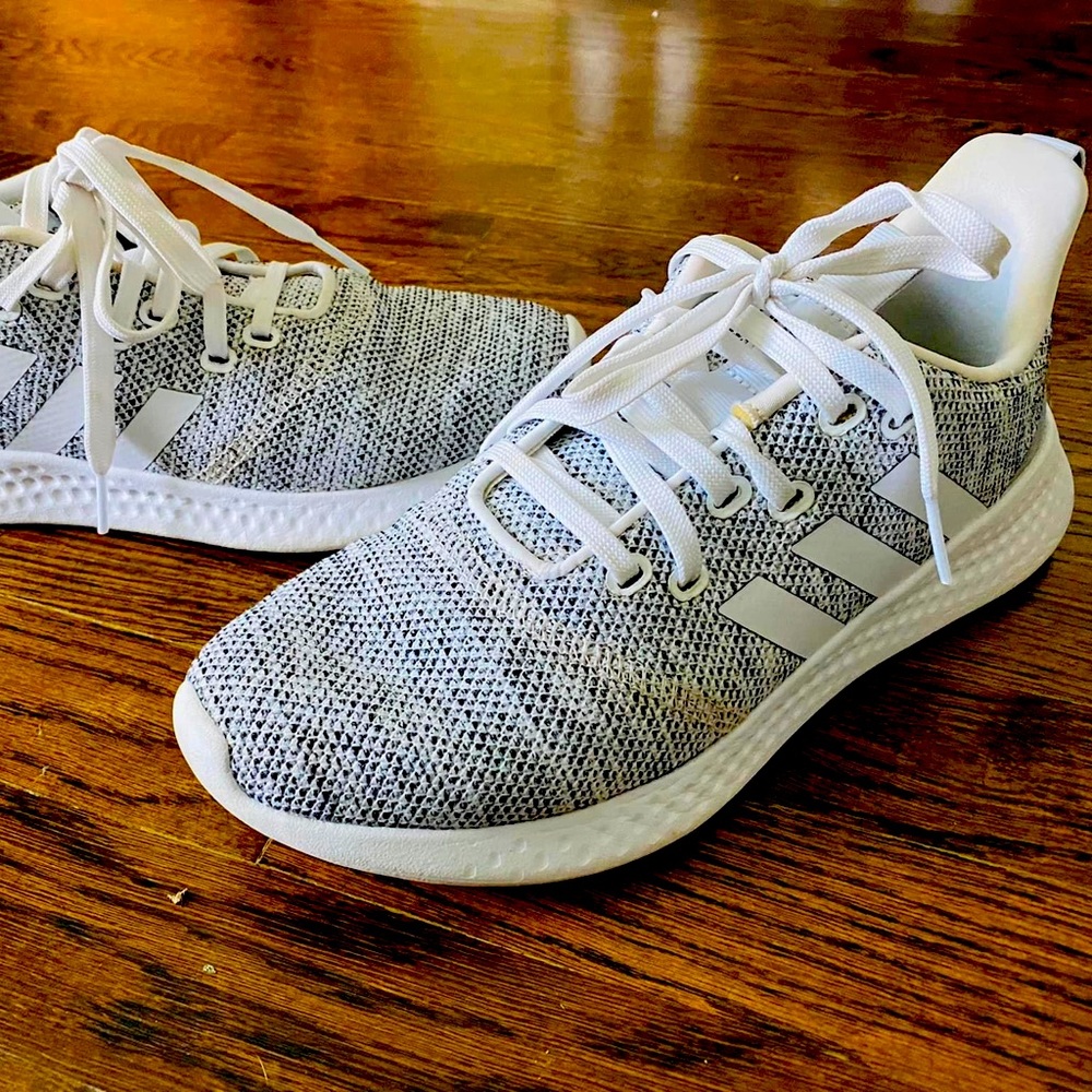 Adidas cloud size 8